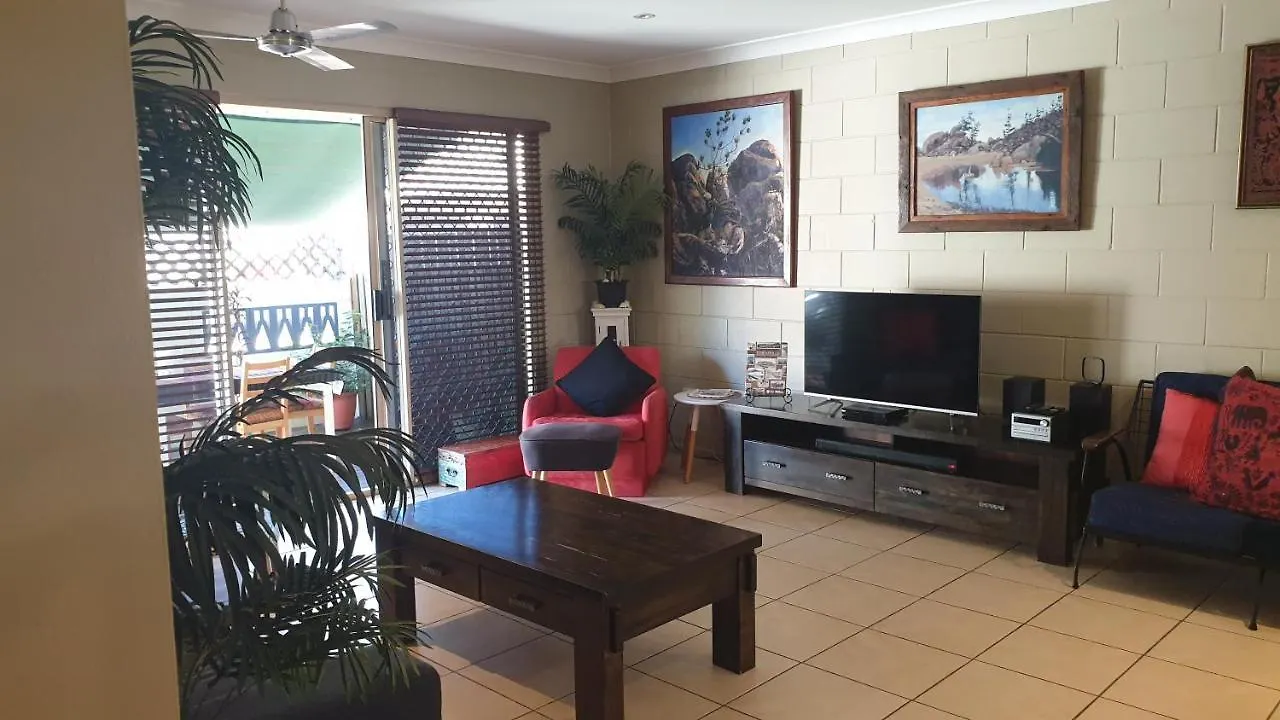 A City Retreat, 2Br Apartment - Reid Park -Townsville 0*, Townsville Australië